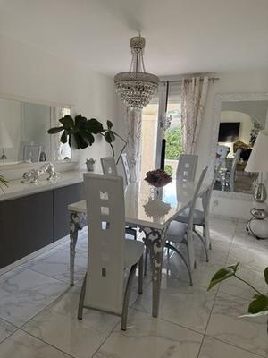 Maison - 180 m² - 5 pièces