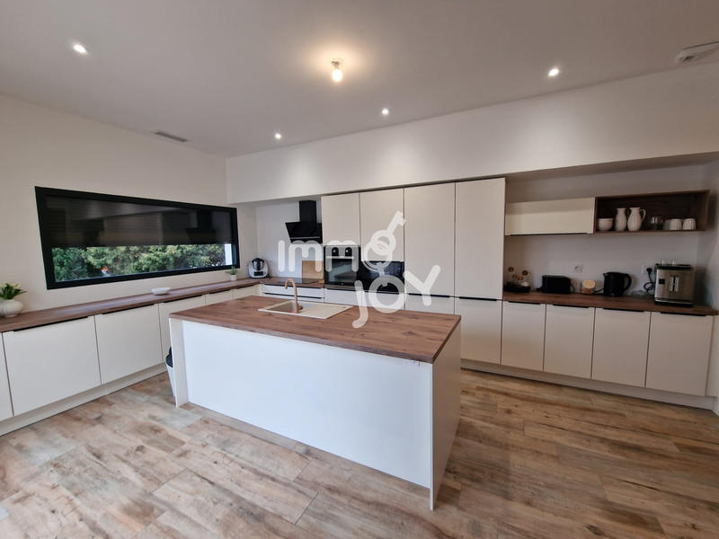 Maison - 156 m² - 5 pièces