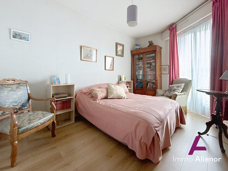 Appartement - 104 m² - 4 pièces