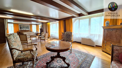 Maison - 477 m² - 18 pièces