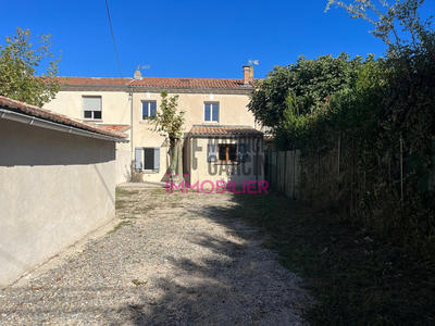 Maison - 85 m² - 4 pièces