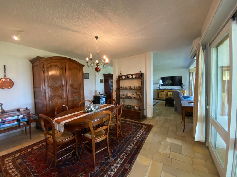 Maison - 216 m² - 7 pièces