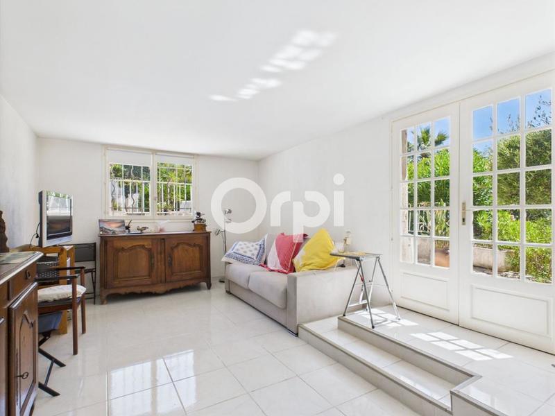 Maison - 199 m² - 7 pièces