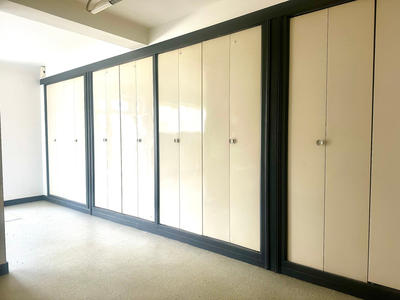 Local commercial - 268 m² - 4 pièces