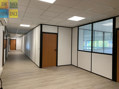 Bureau - 138 m²