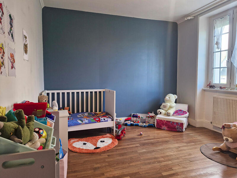 Maison - 90 m² - 5 pièces