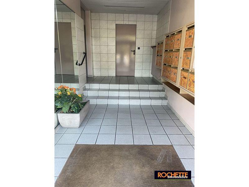 Appartement - 93 m² - 5 pièces