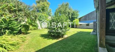 Maison - 237 m² - 8 pièces