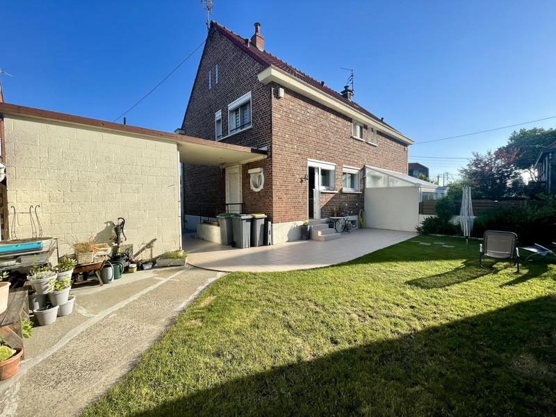 Maison - 105 m² - 5 pièces
