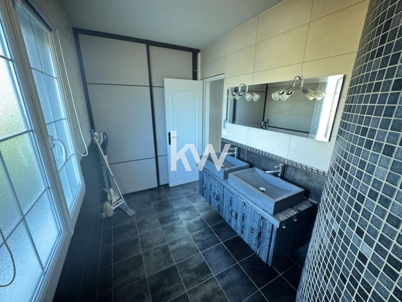 Maison - 148 m² - 6 pièces