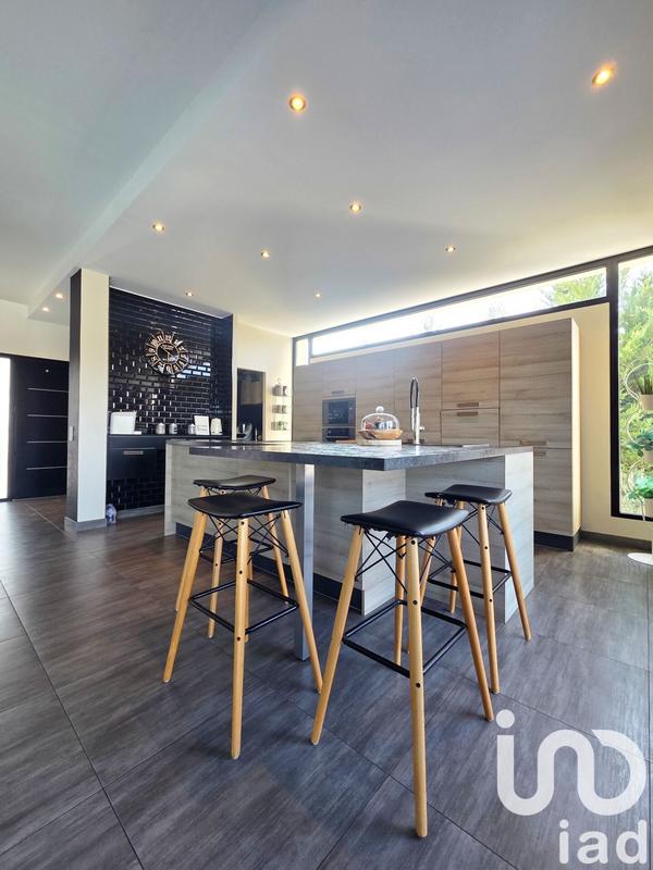 Maison de maîtres - 211 m² - 4 pièces