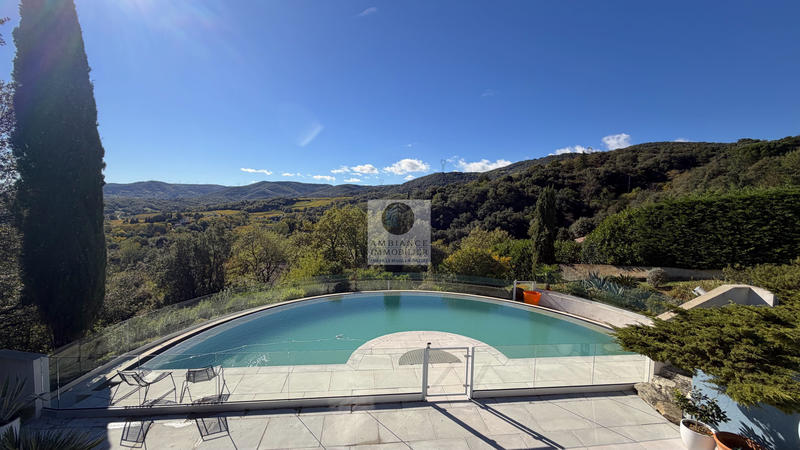 Maison - 258 m² - 7 pièces