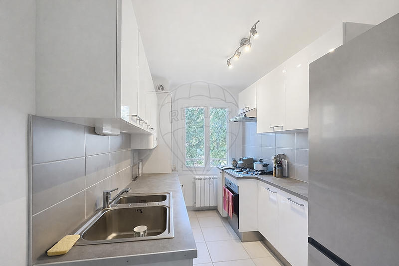 Immeuble - 234 m² - 12 pièces