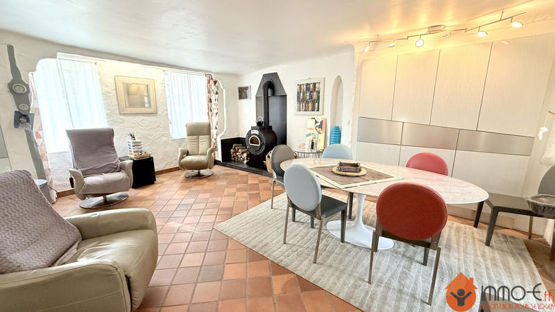 Maison - 210 m² - 7 pièces