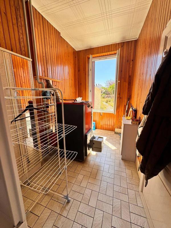 Maison - 99 m² - 5 pièces