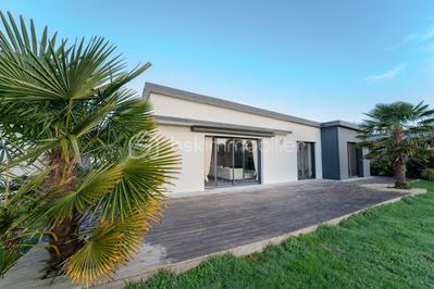 Maison - 108 m² - 5 pièces