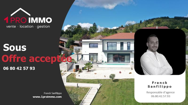 Maison - 230 m² - 6 pièces