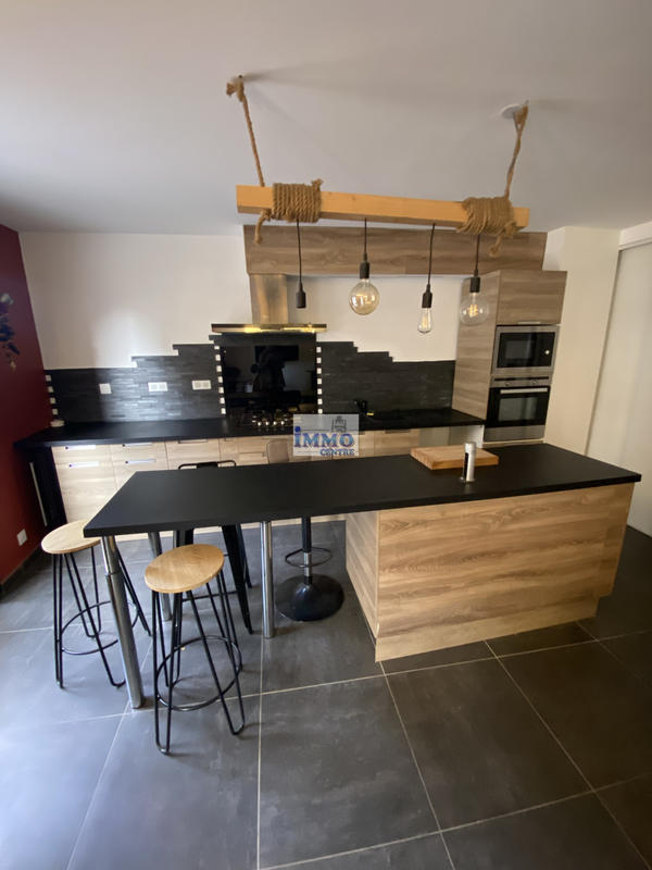 Appartement - 65 m² - 3 pièces