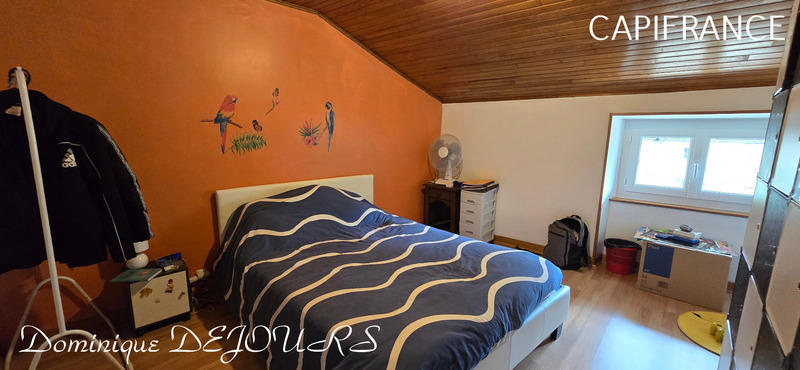 Maison - 102 m² - 5 pièces