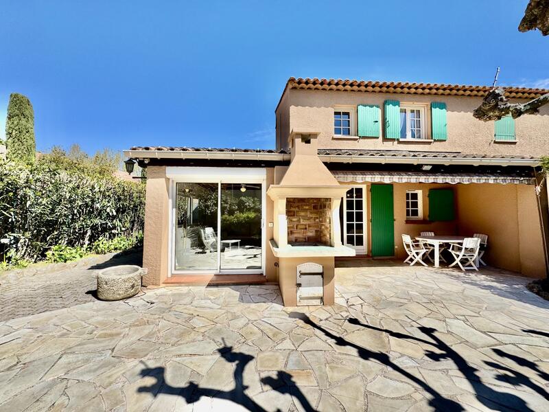 Mas - 64 m² - 5 pièces