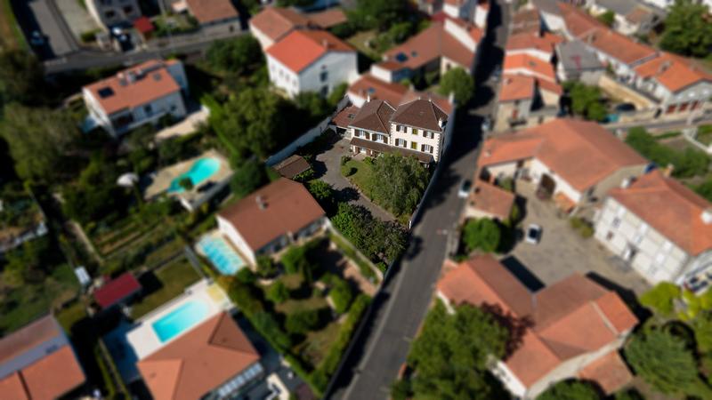 Maison - 213 m² - 6 pièces