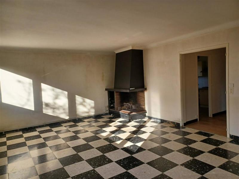 Appartement - 93 m² - 4 pièces
