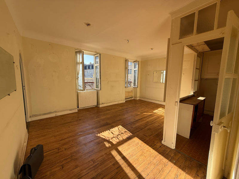 Immeuble - 220 m² - 15 pièces