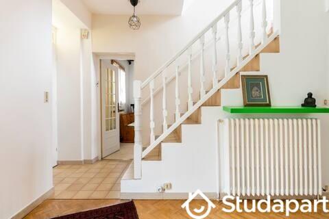 Chambre - 13 m² - 1 pièce