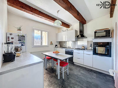 Maison - 135 m² - 7 pièces