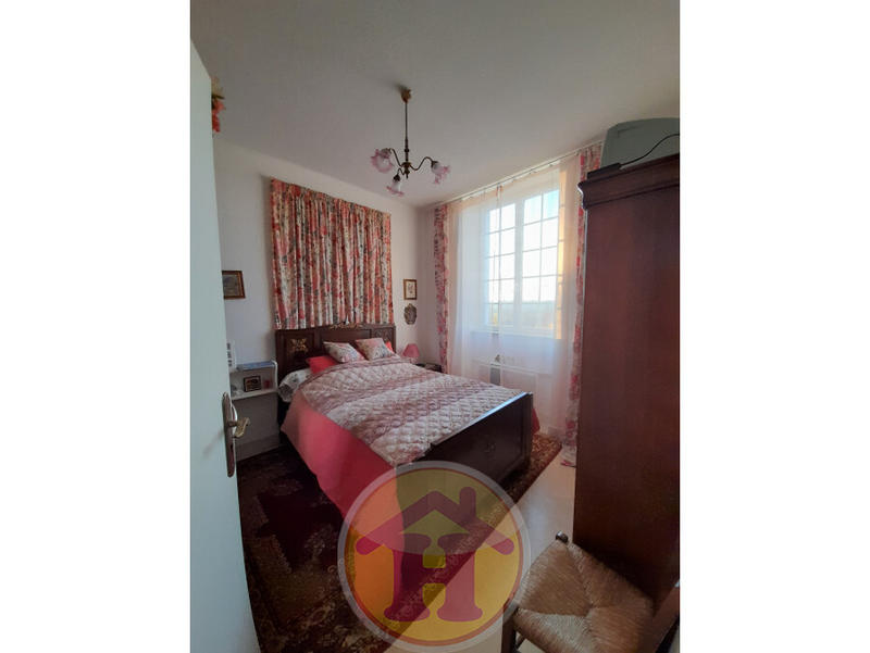 Maison - 94 m² - 6 pièces