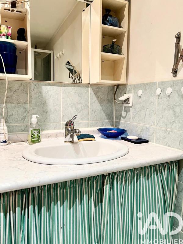 Maison - 208 m² - 9 pièces