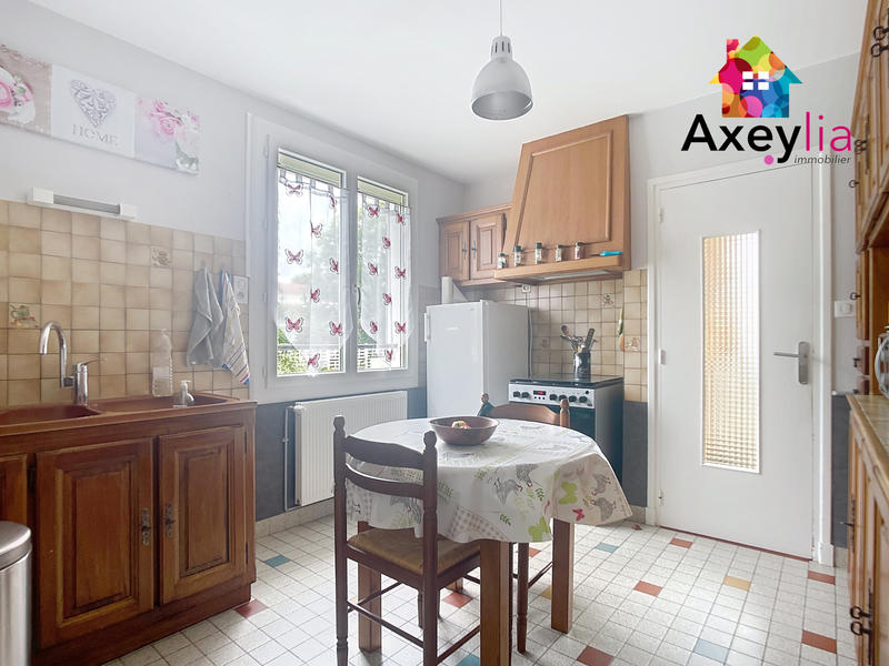 Maison - 93 m² - 4 pièces