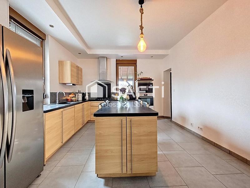 Maison - 151 m² - 5 pièces