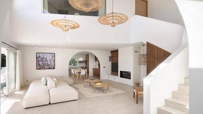 Villa - 435 m² - 9 pièces