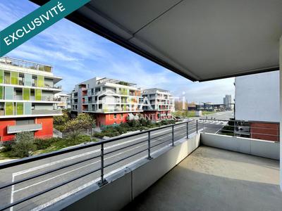 Appartement - 80 m² - 4 pièces