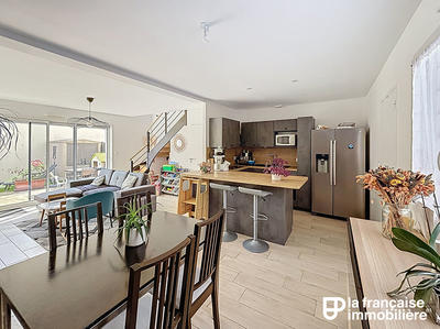 Maison - 85 m² - 5 pièces