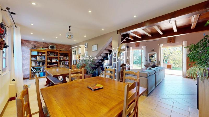 Maison - 205 m² - 8 pièces