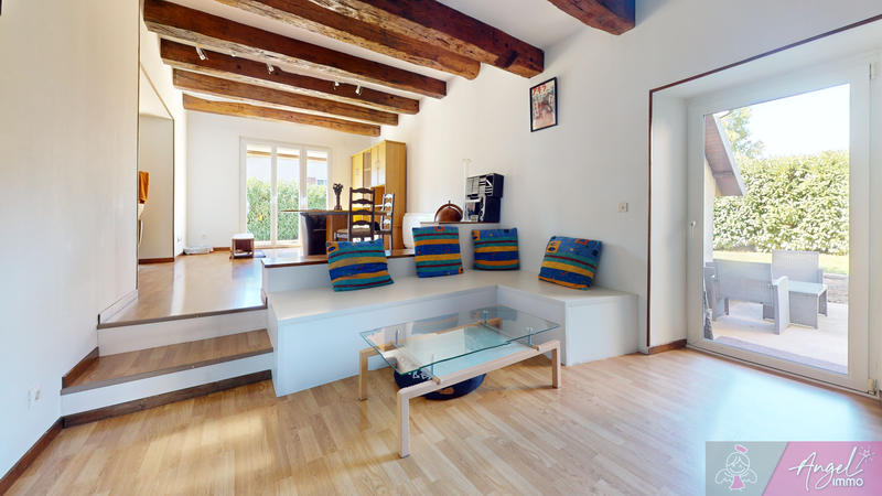 Maison de village - 220 m² - 7 pièces