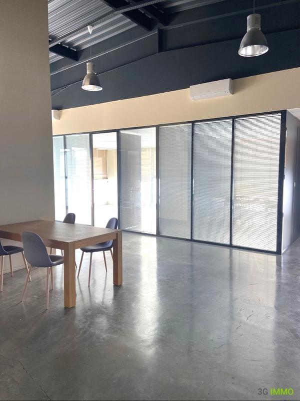 Bureau - 306 m²