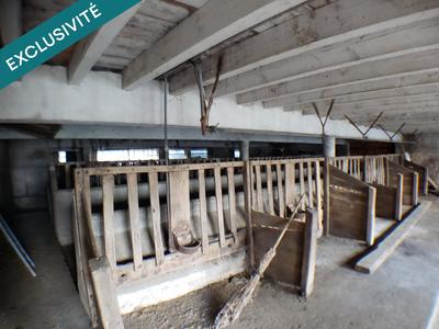 Maison - 250 m² - 1 pièce