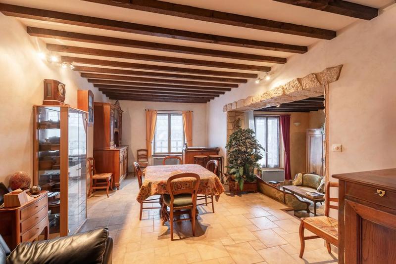 Maison - 102 m² - 6 pièces