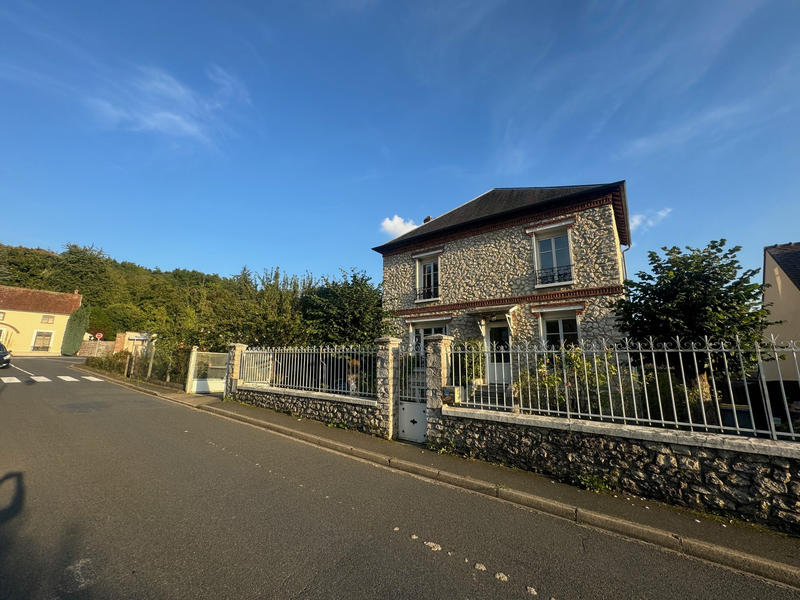 Maison - 145 m² - 7 pièces