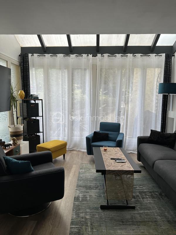 Appartement - 70 m² - 4 pièces