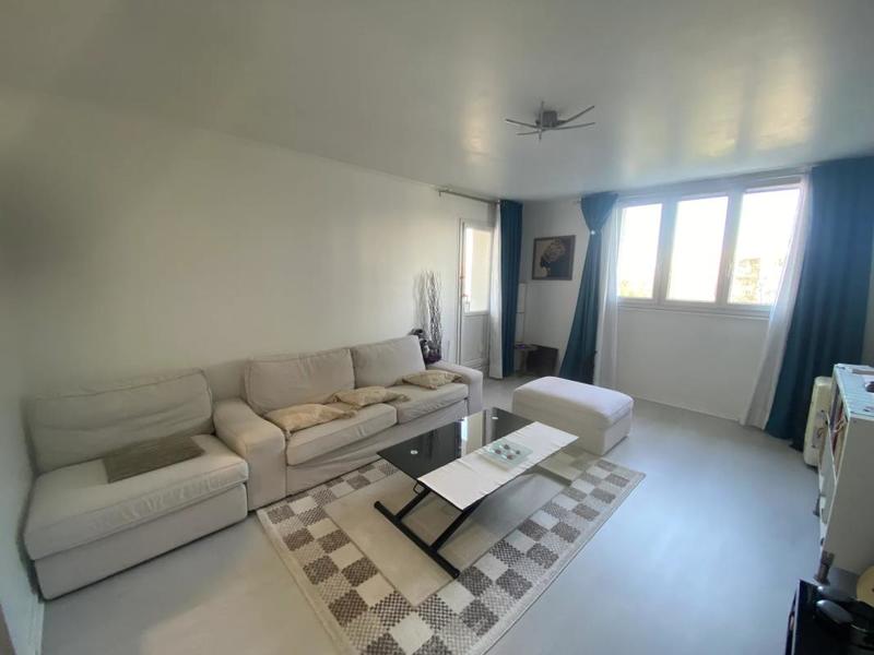 Appartement - 77 m² - 3 pièces