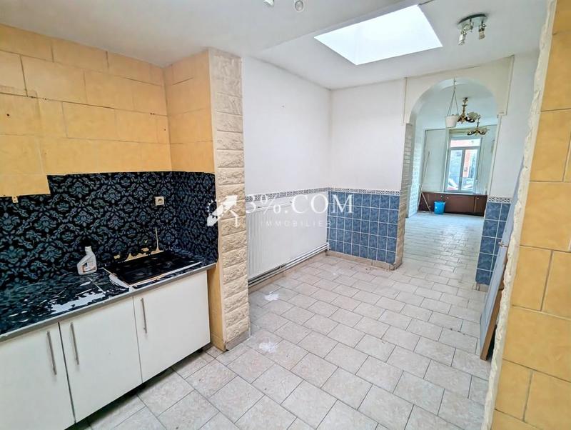 Maison - 93 m² - 5 pièces