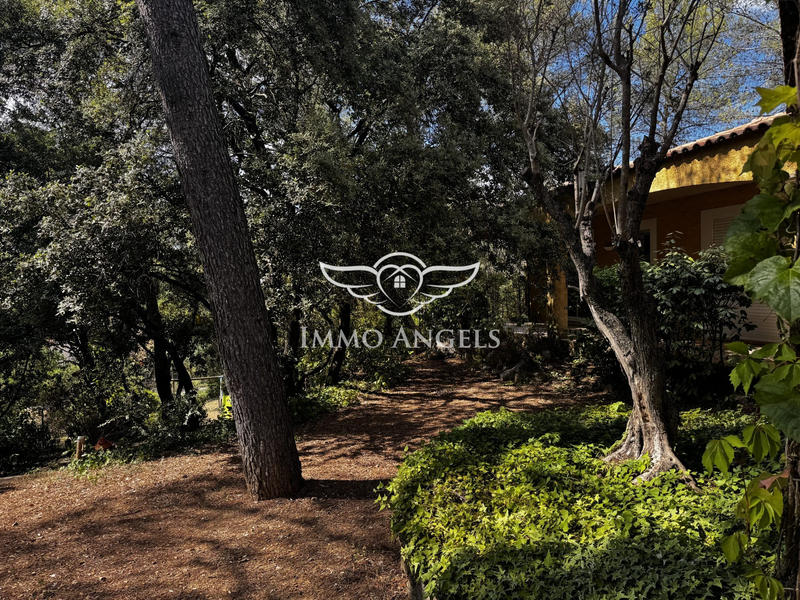 Maison - 170 m² - 5 pièces