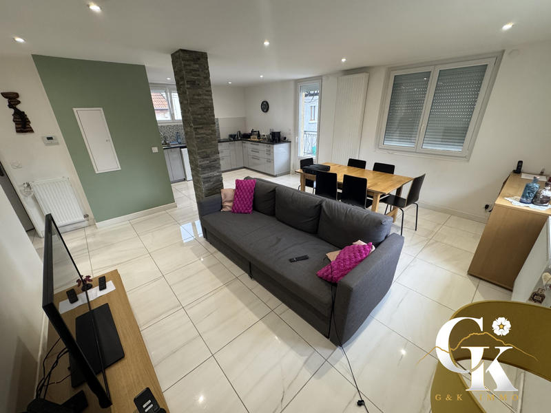 Maison - 137 m² - 7 pièces