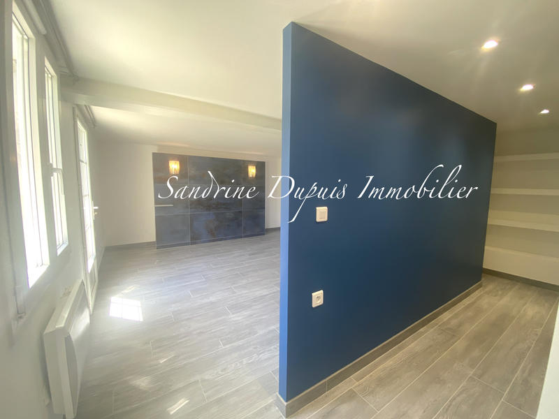 Maison - 220 m² - 7 pièces