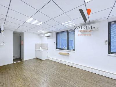 Bureau - 83 m² - 4 pièces