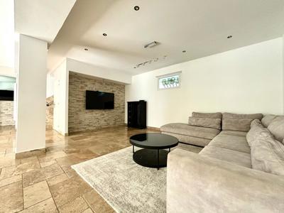 Maison - 168 m² - 5 pièces